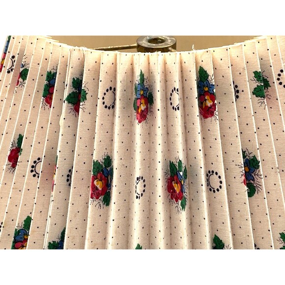 Vintage Pierre Deux Provencal Fabric Lamp Shade Hardback Pleated 12" x 9" RARE - Picture 2 of 9